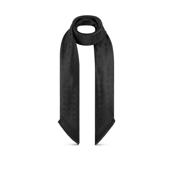 Louis Vuitton Monogram Shawl - Picture 4 of 10